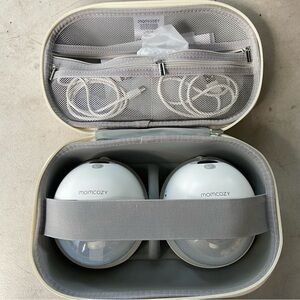 Momcozy M5 Wearable Breast Pump